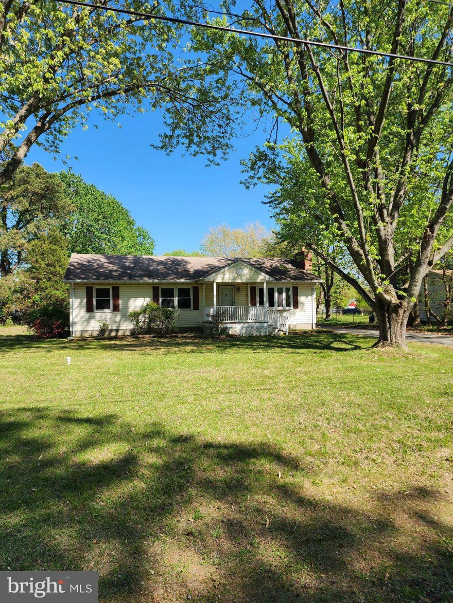 Great opportunity to own this ranch home in Kent Island Estates!  Home is located 2 blocks from Eastern Bay.  Community offers pier, beach & fire department.   Home is in need of renovation and updating.  Home features 3 Bed, 2 Baths, Sunroom located off of dining room.  Home has potential in a great location.