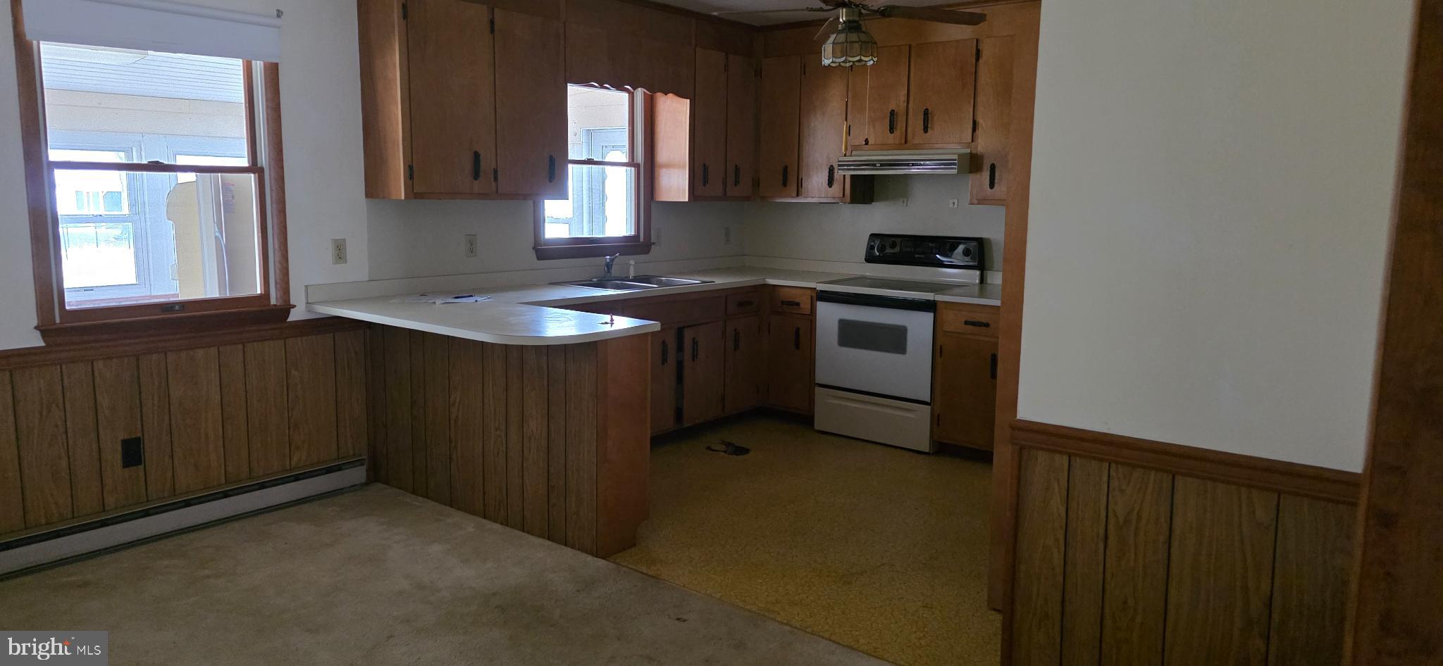 KENT ISLAND ESTATES - Residential