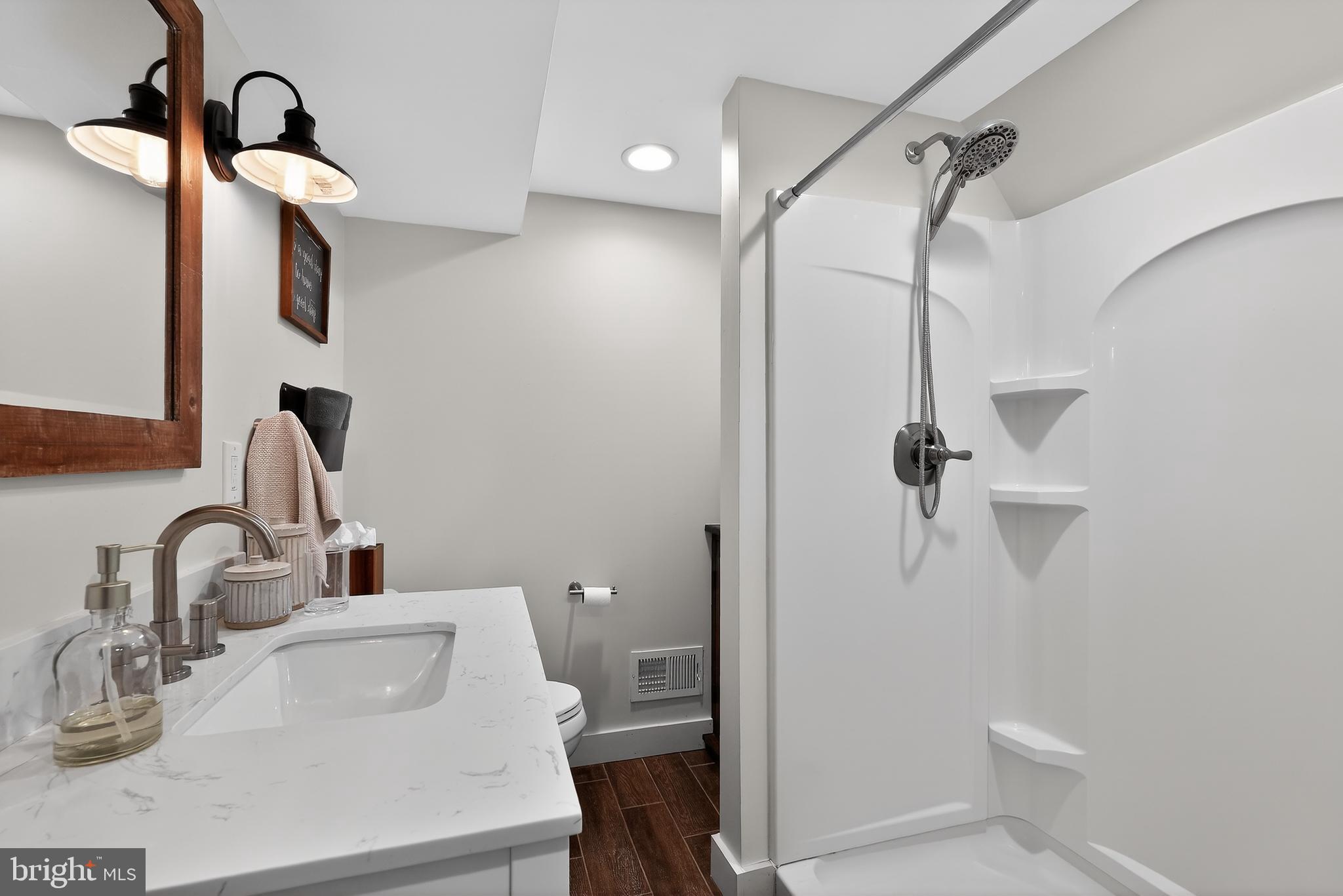 CANNON WOODS - Residential