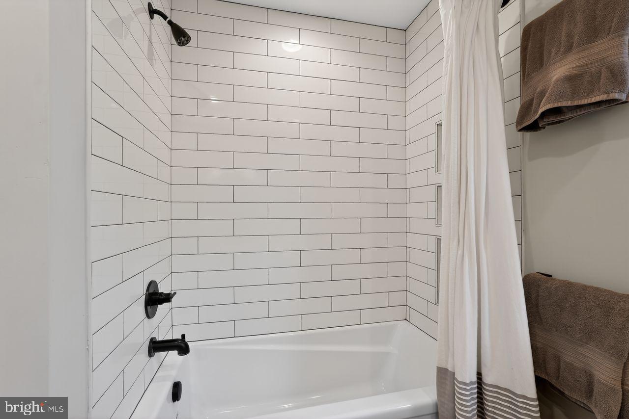 CANNON WOODS - Residential