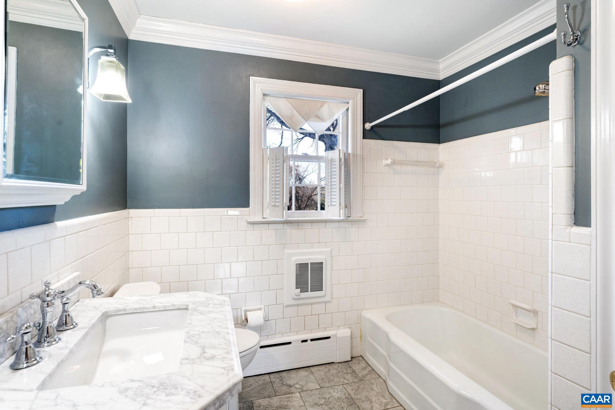 FAIRWAY HILLS - Residential