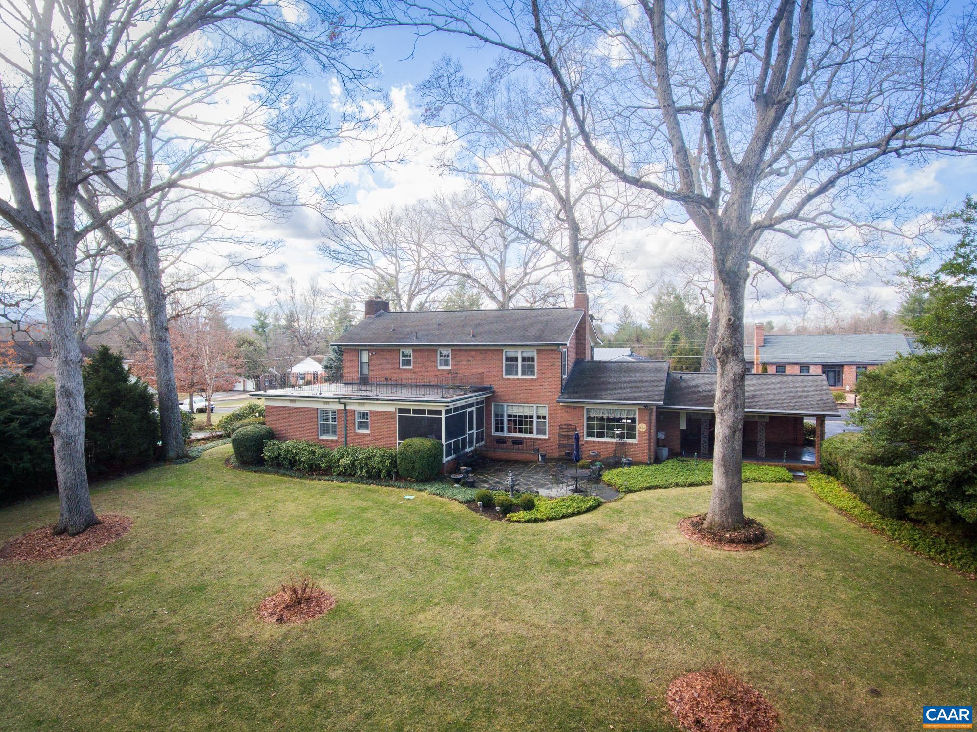 FAIRWAY HILLS - Residential