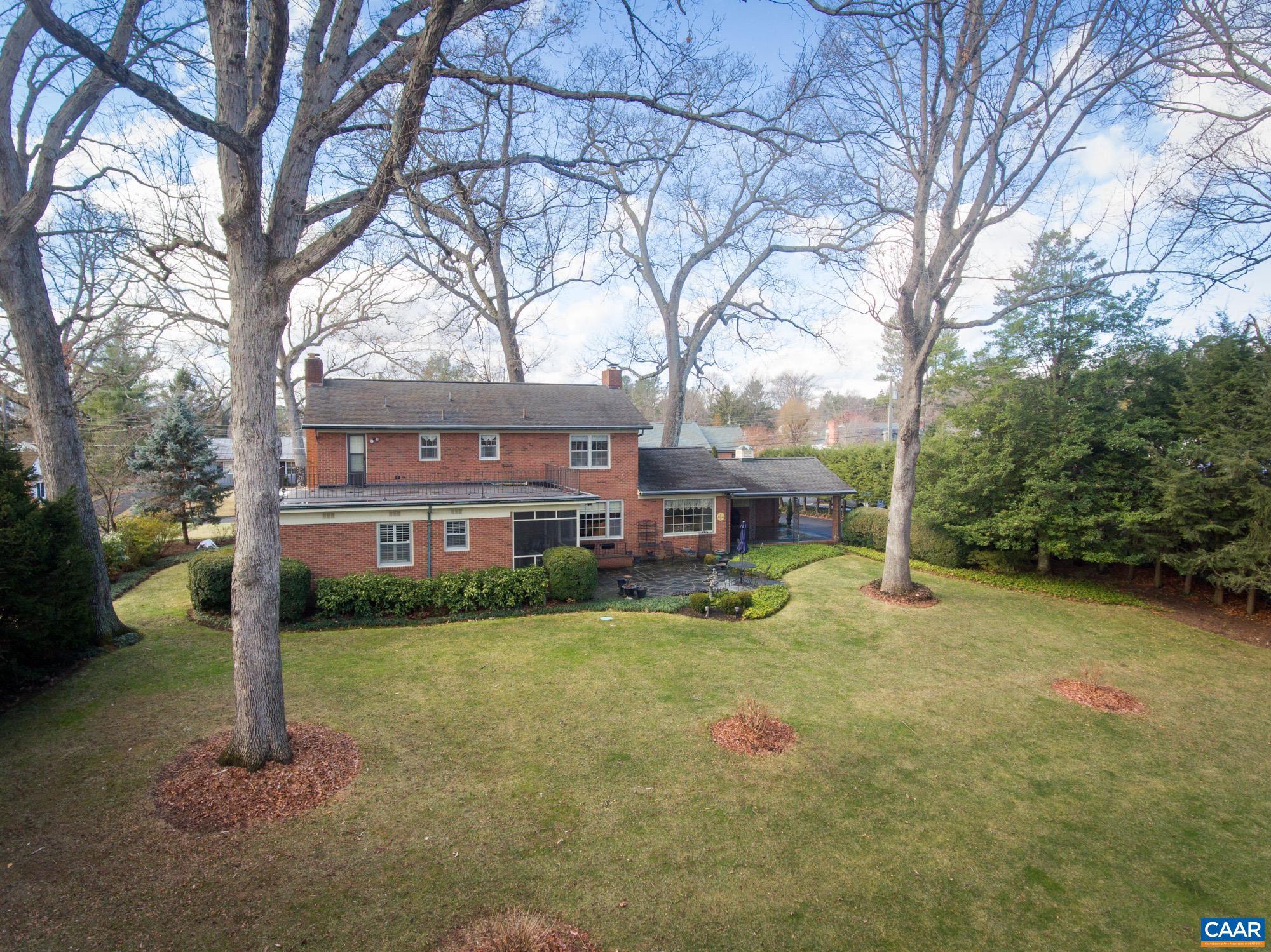 FAIRWAY HILLS - Residential