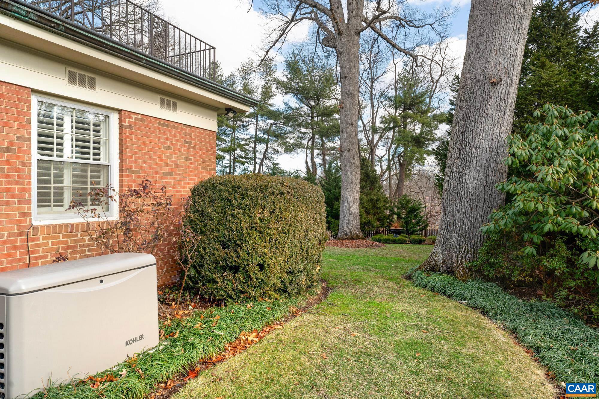 FAIRWAY HILLS - Residential