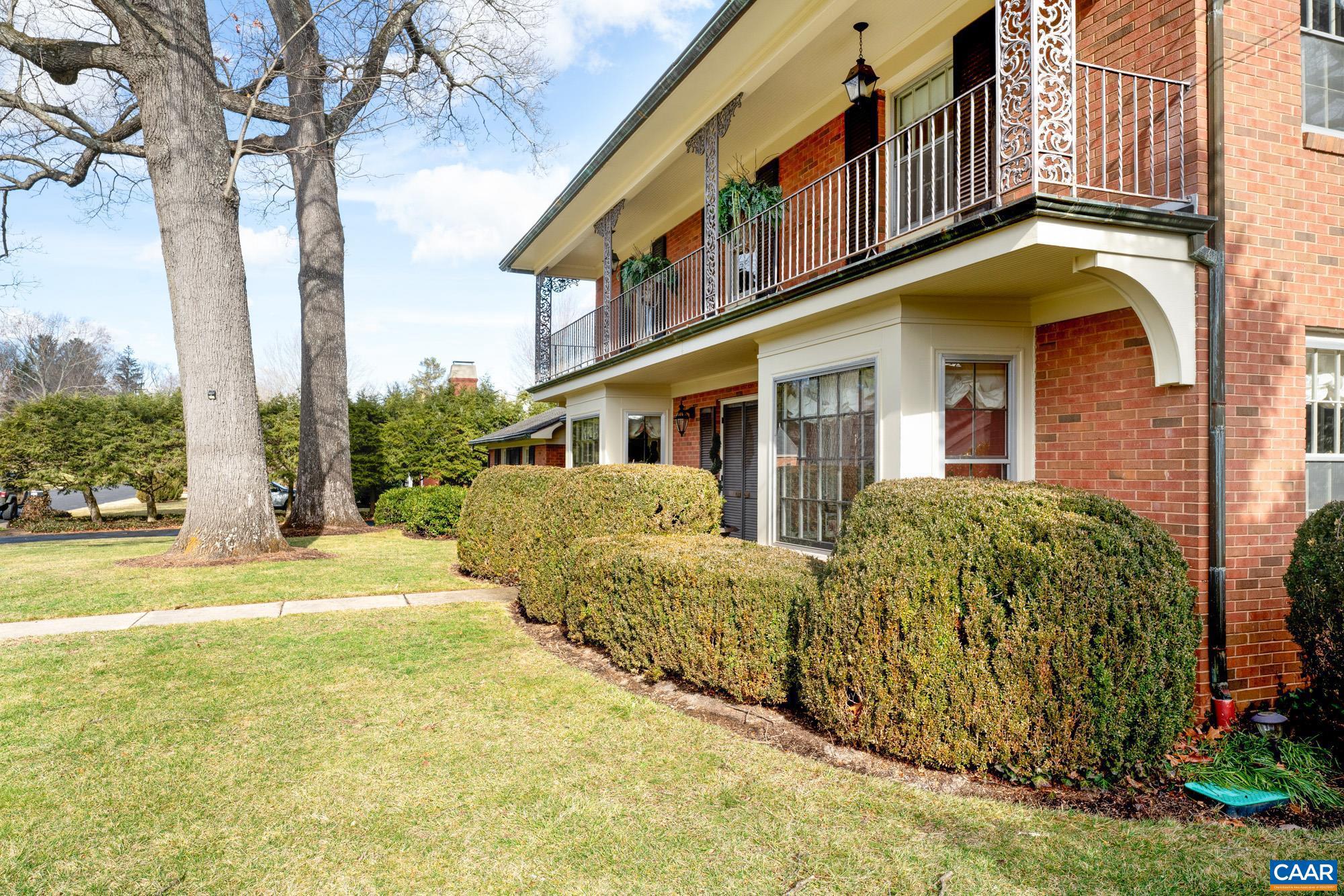 FAIRWAY HILLS - Residential