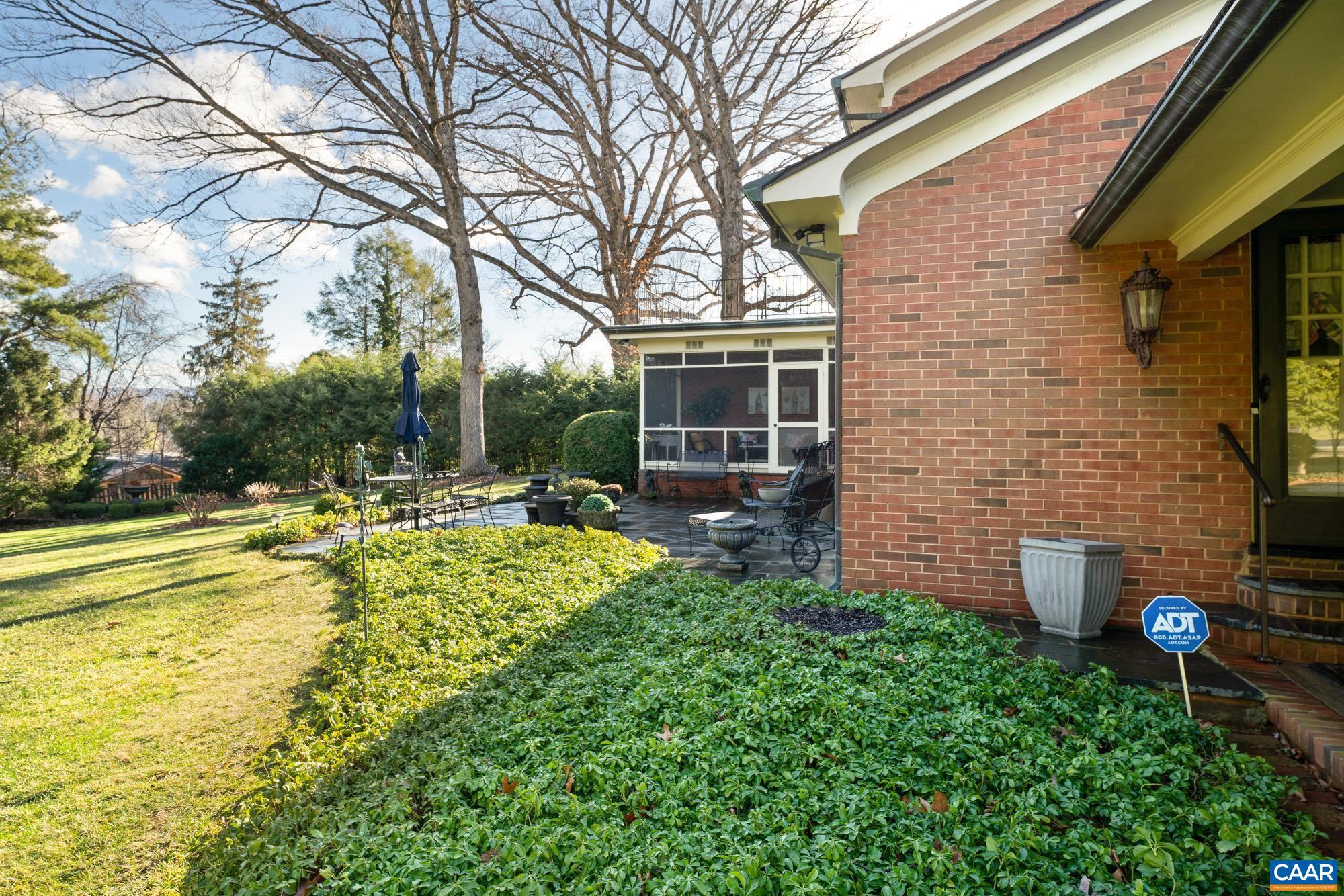 FAIRWAY HILLS - Residential