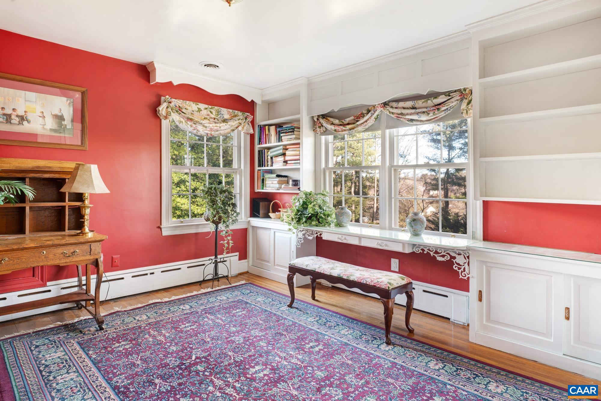 FAIRWAY HILLS - Residential