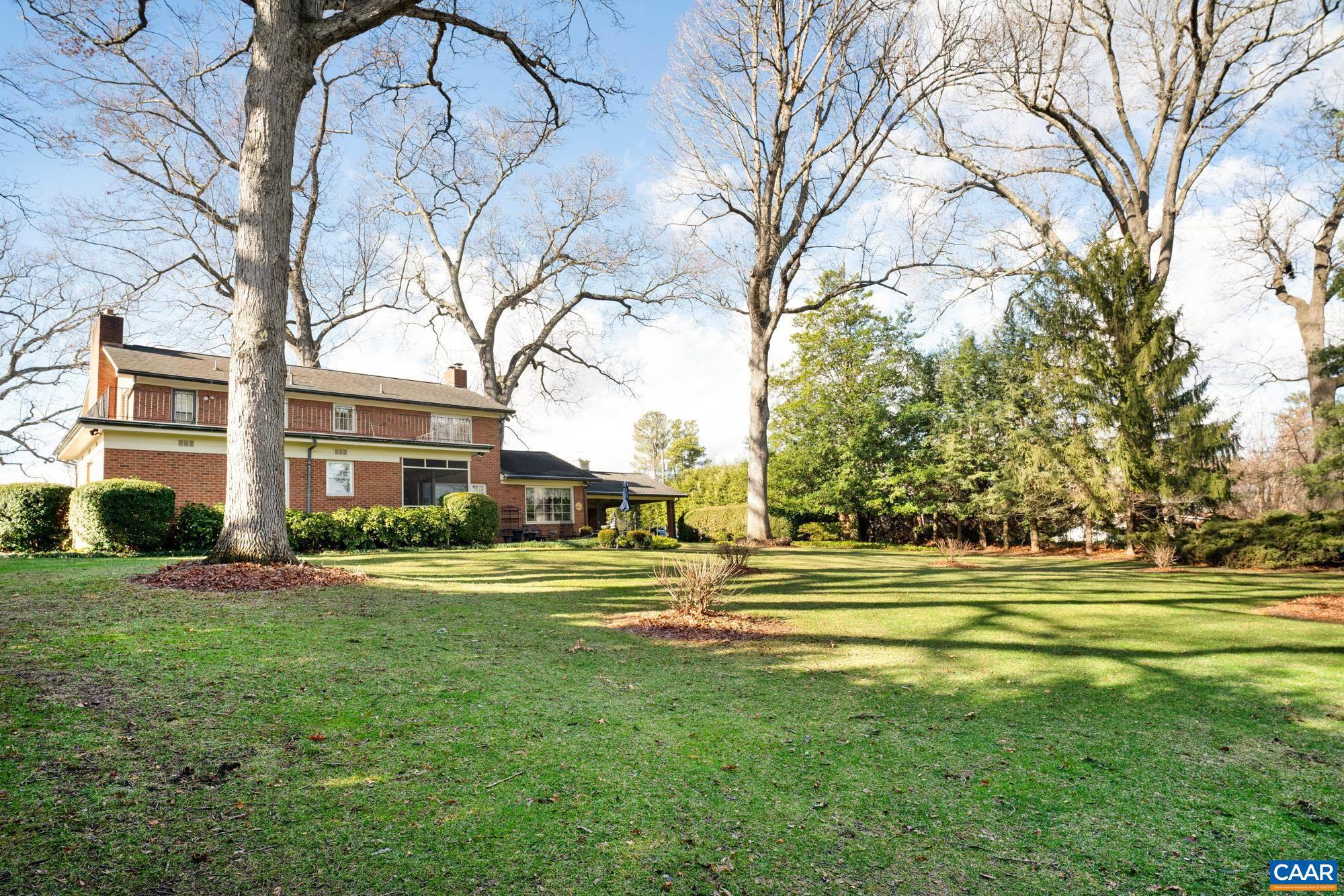 FAIRWAY HILLS - Residential