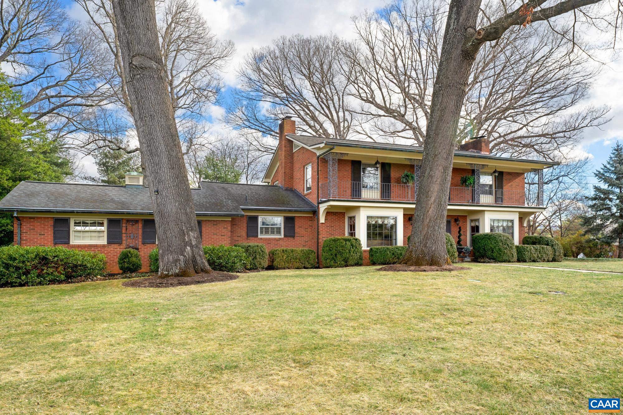 FAIRWAY HILLS - Residential