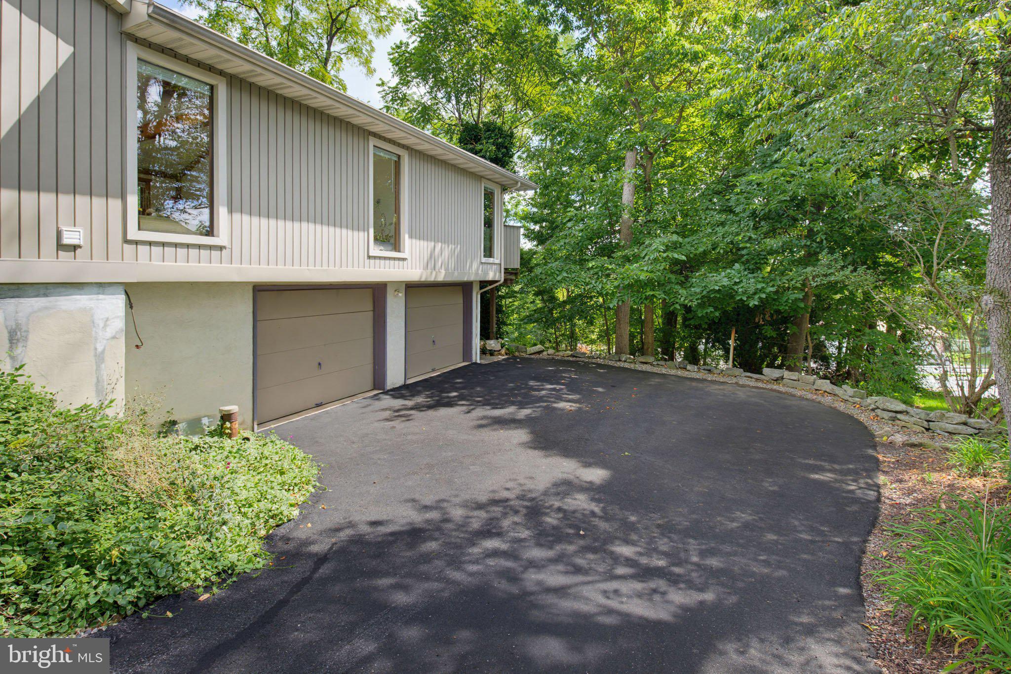78 PARKVIEW DRIVE