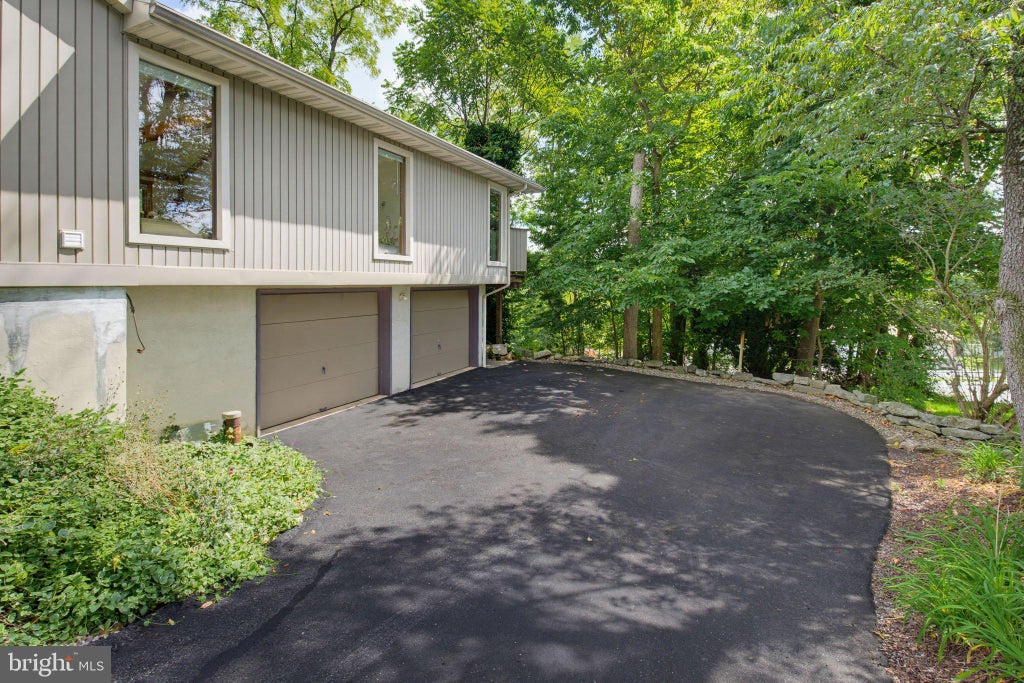 Photo of 78 Parkview Drive, ELIZABETHTOWN, PA 17022 (MLS # PALA2094720)
