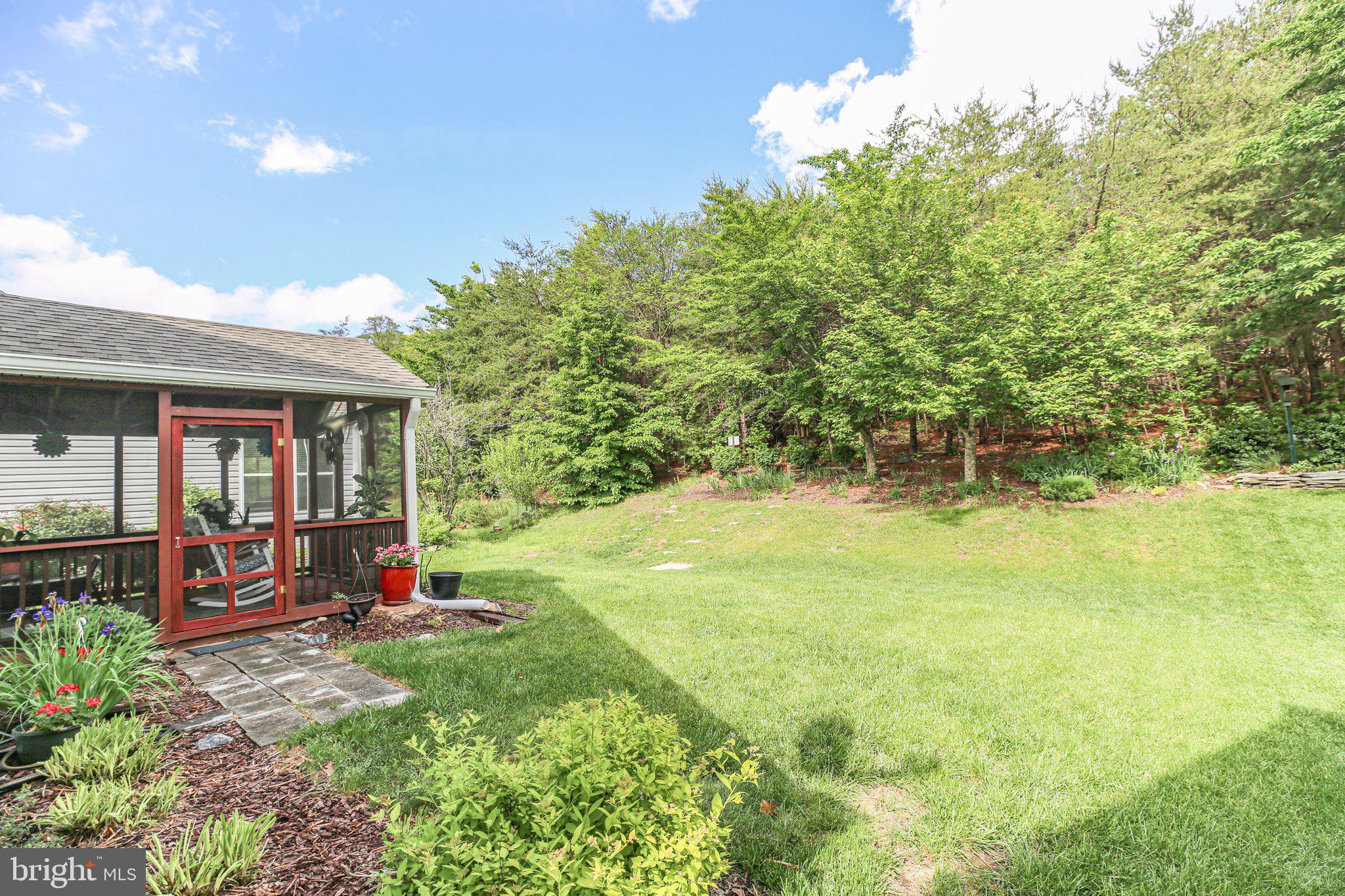 FALLS RUN - Residential