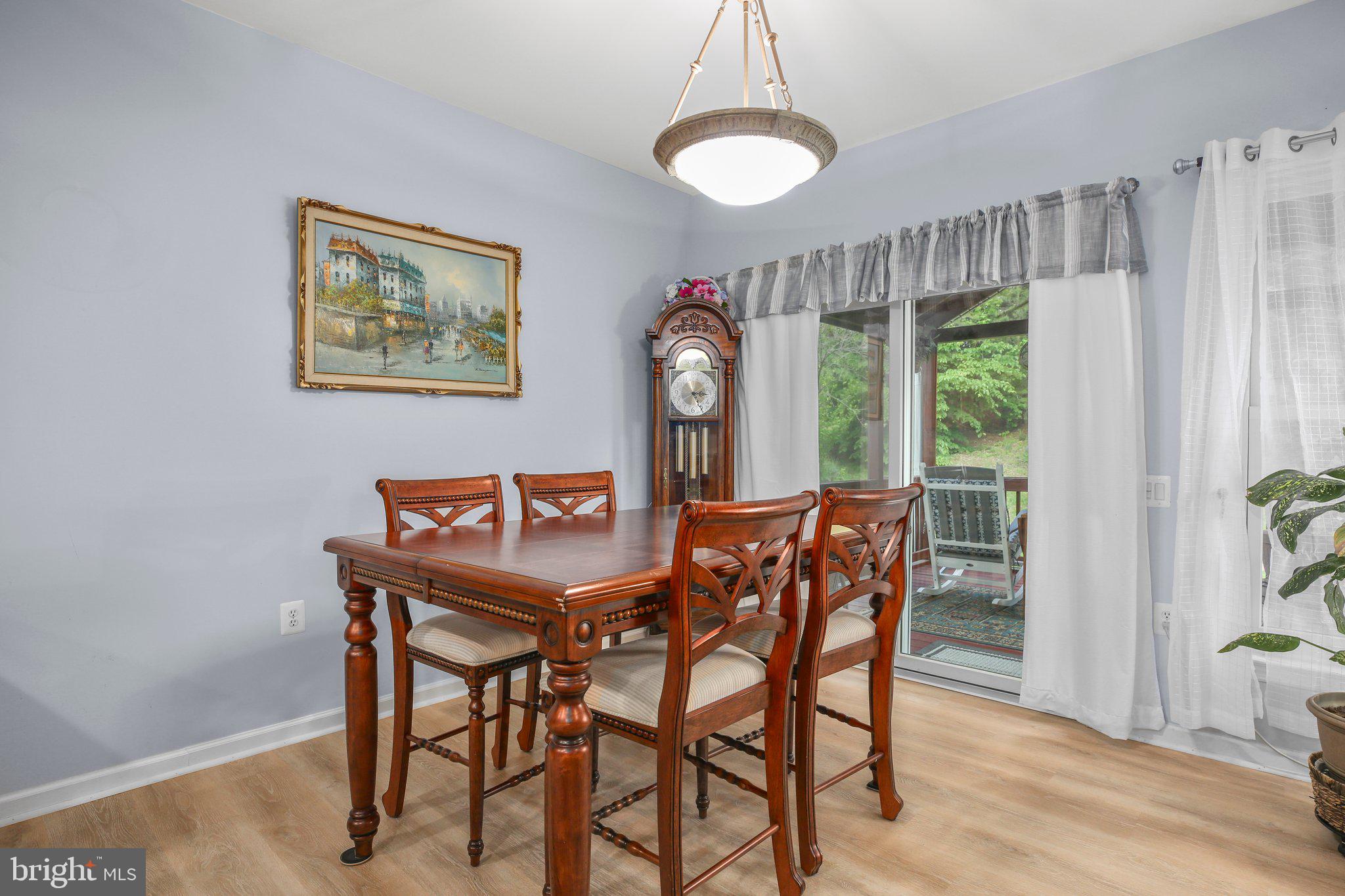 FALLS RUN - Residential