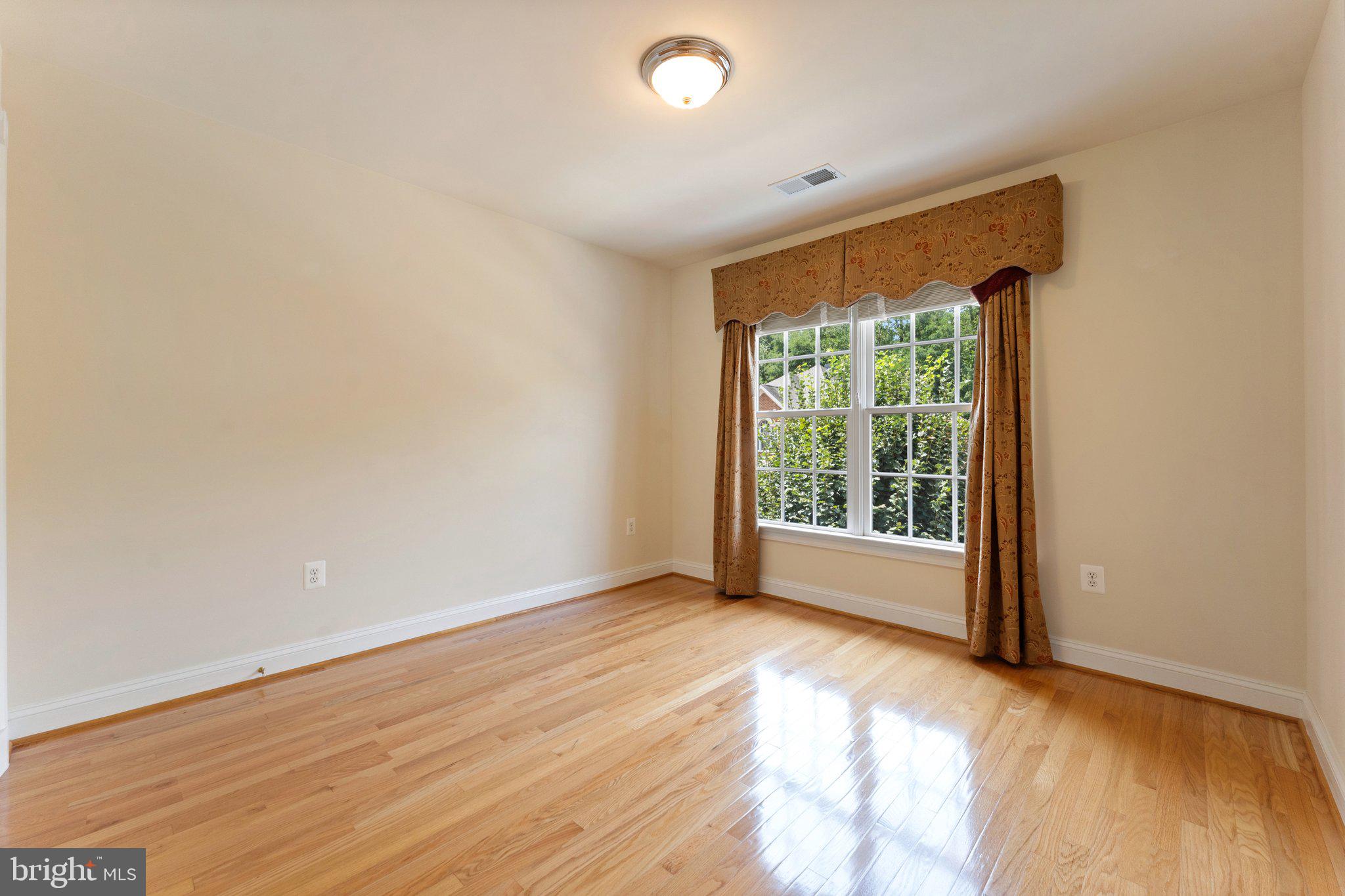 PICKETT'S RESERVE - Residential