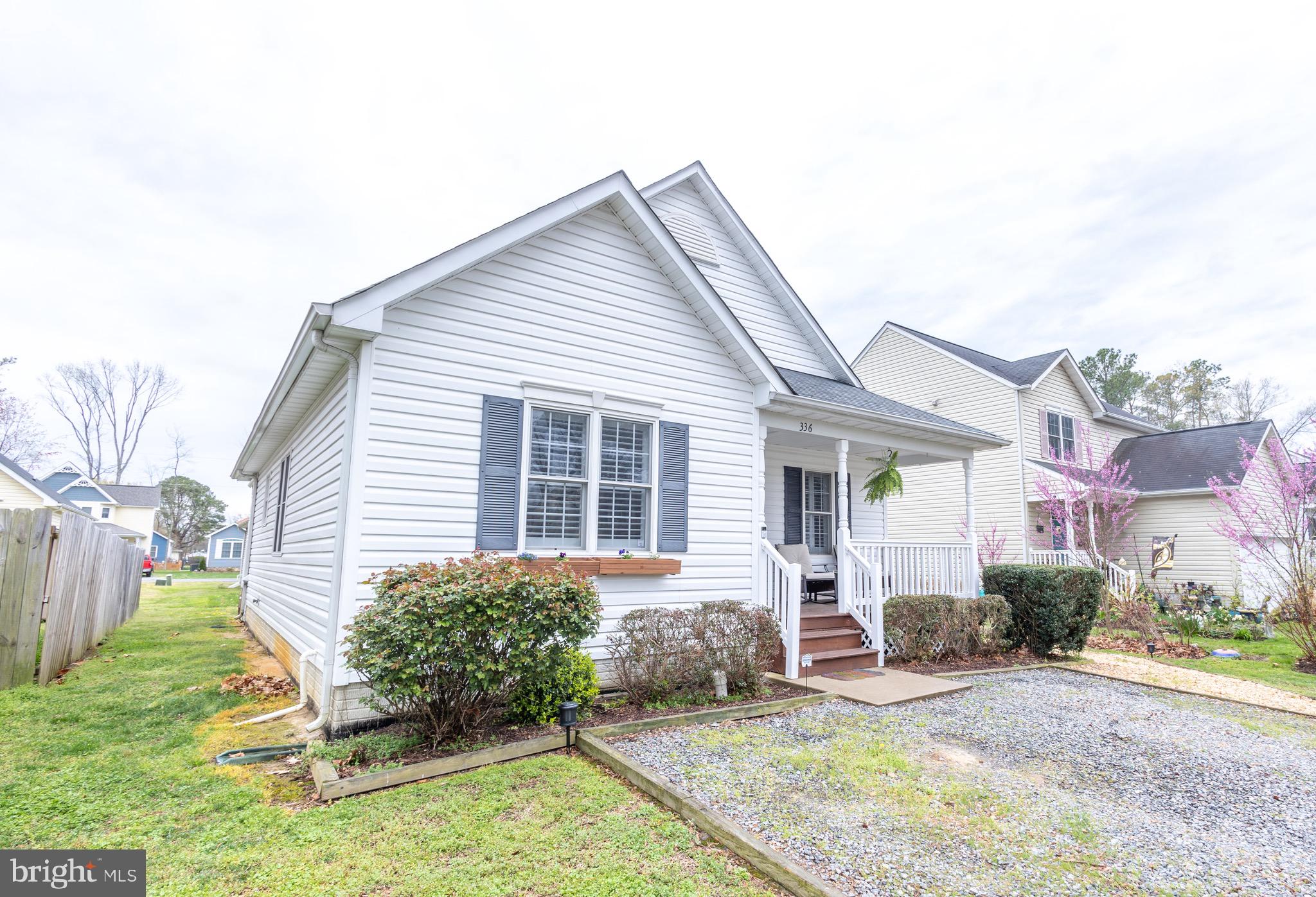 CLASSIC SHORES - Residential