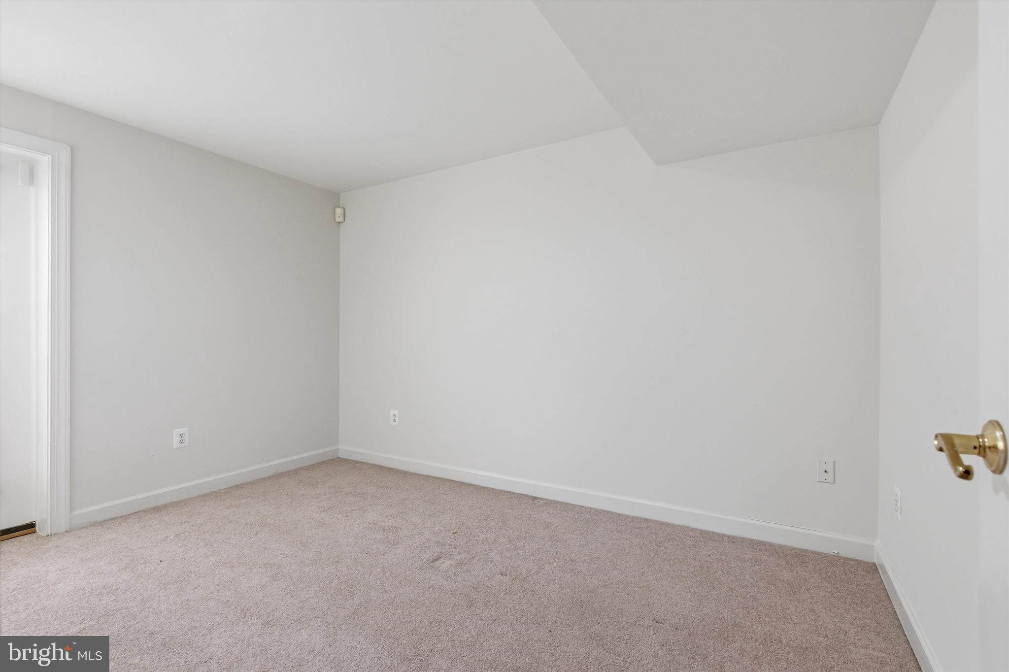 COLESVILLE OUTSIDE - Residential