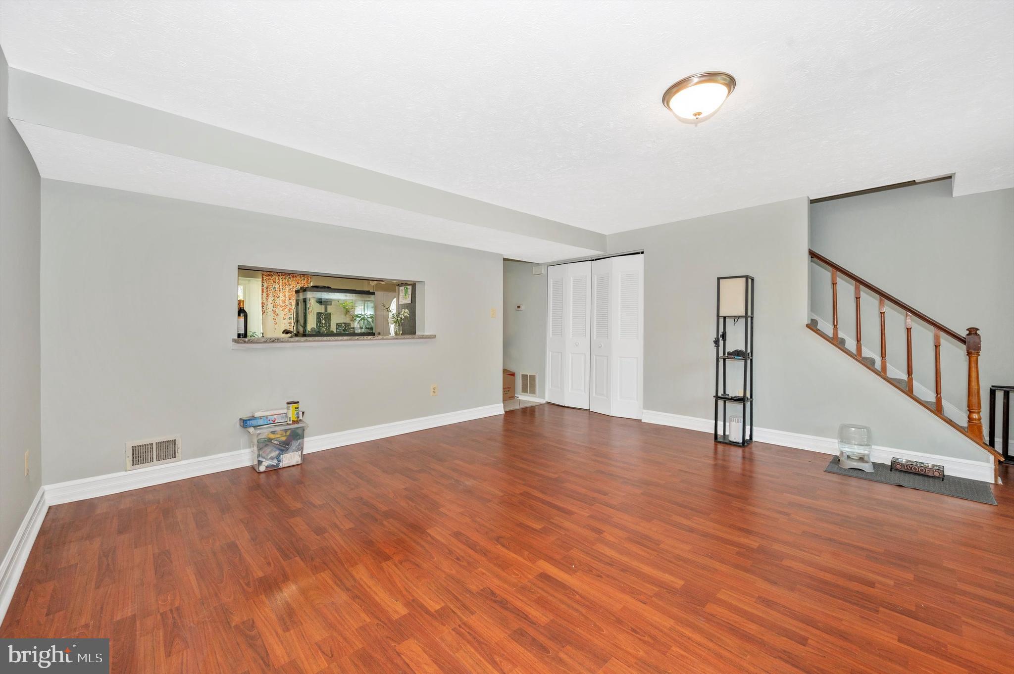 MEADOWVALE - Residential