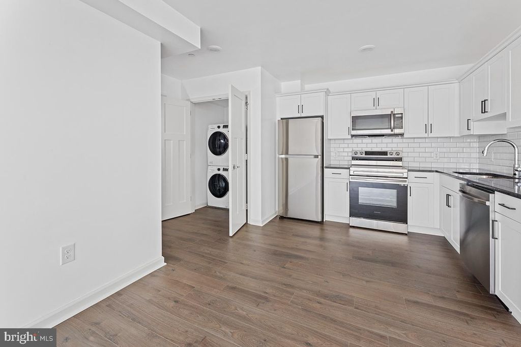 Photo of 404 Fountain Street #214, PHILADELPHIA, PA 19128 (MLS # PAPH2563928)