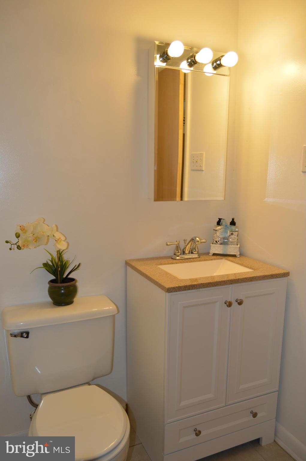 WHISKEY BOTTOM - Residential