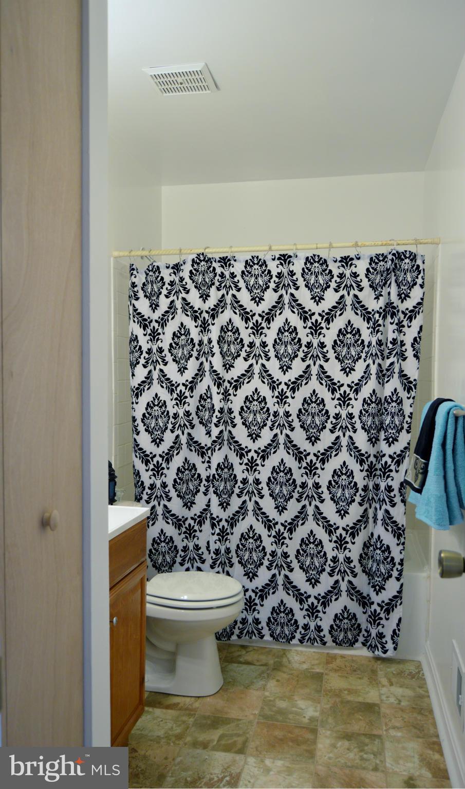 WHISKEY BOTTOM - Residential