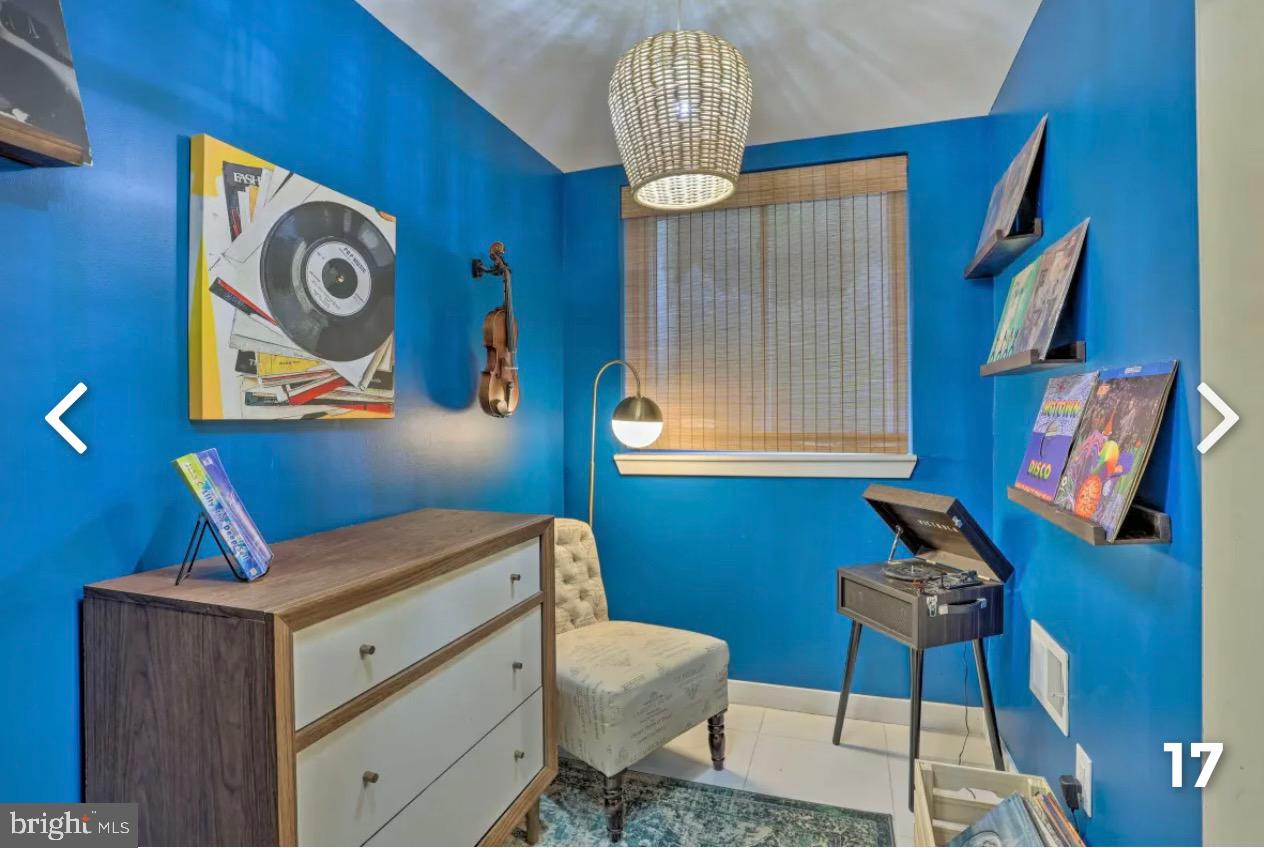 OLDE KENSINGTON - Residential Lease