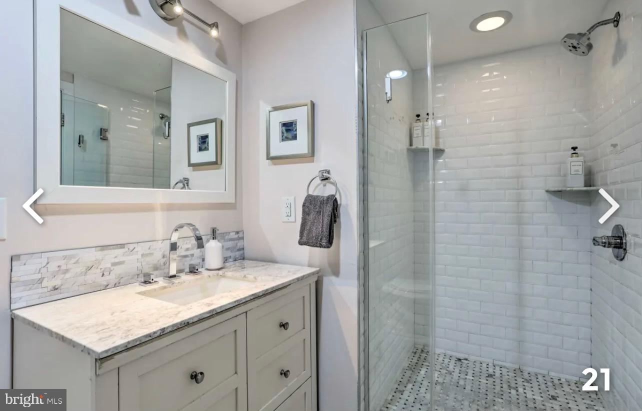 OLDE KENSINGTON - Residential Lease