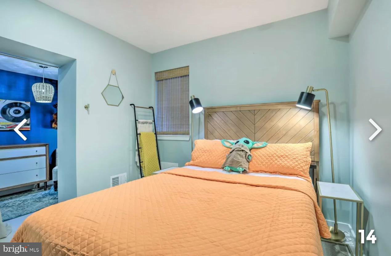 OLDE KENSINGTON - Residential Lease