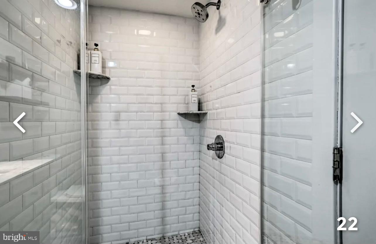 OLDE KENSINGTON - Residential Lease