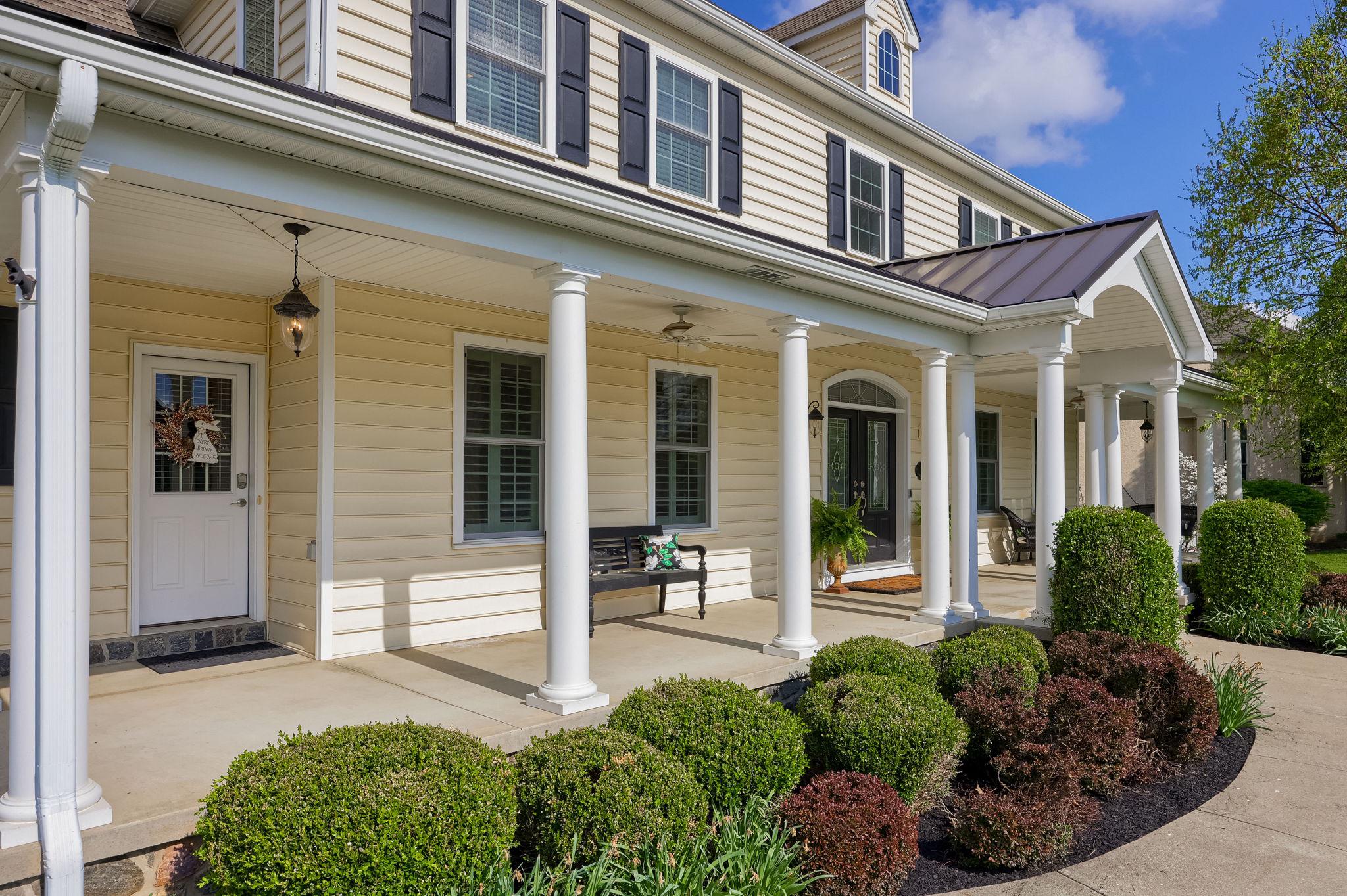 WELLESLEY MANOR - Residential
