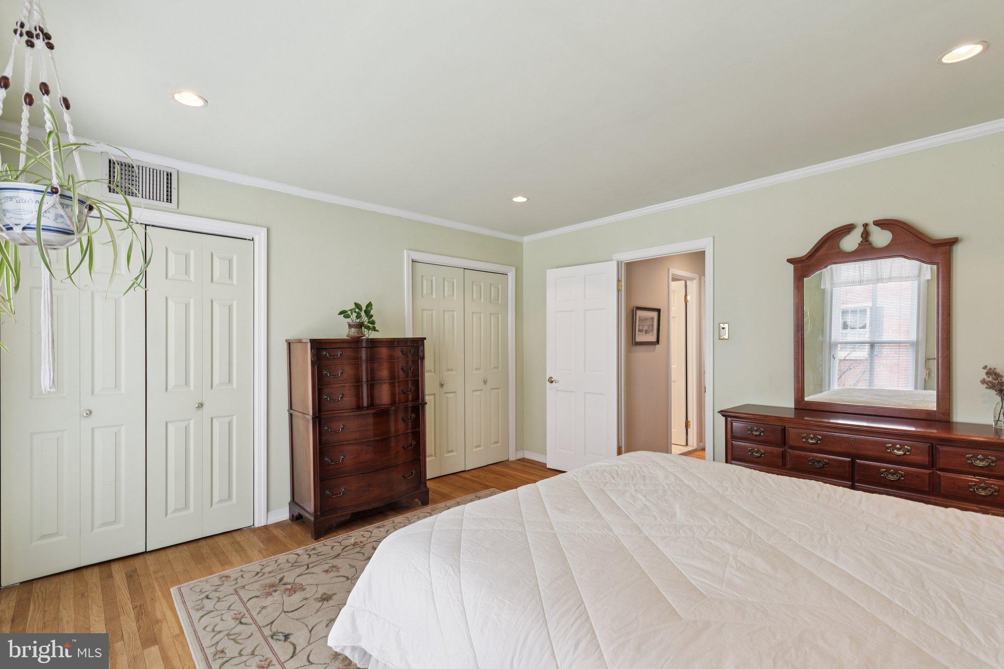 SOCIETY HILL - Residential