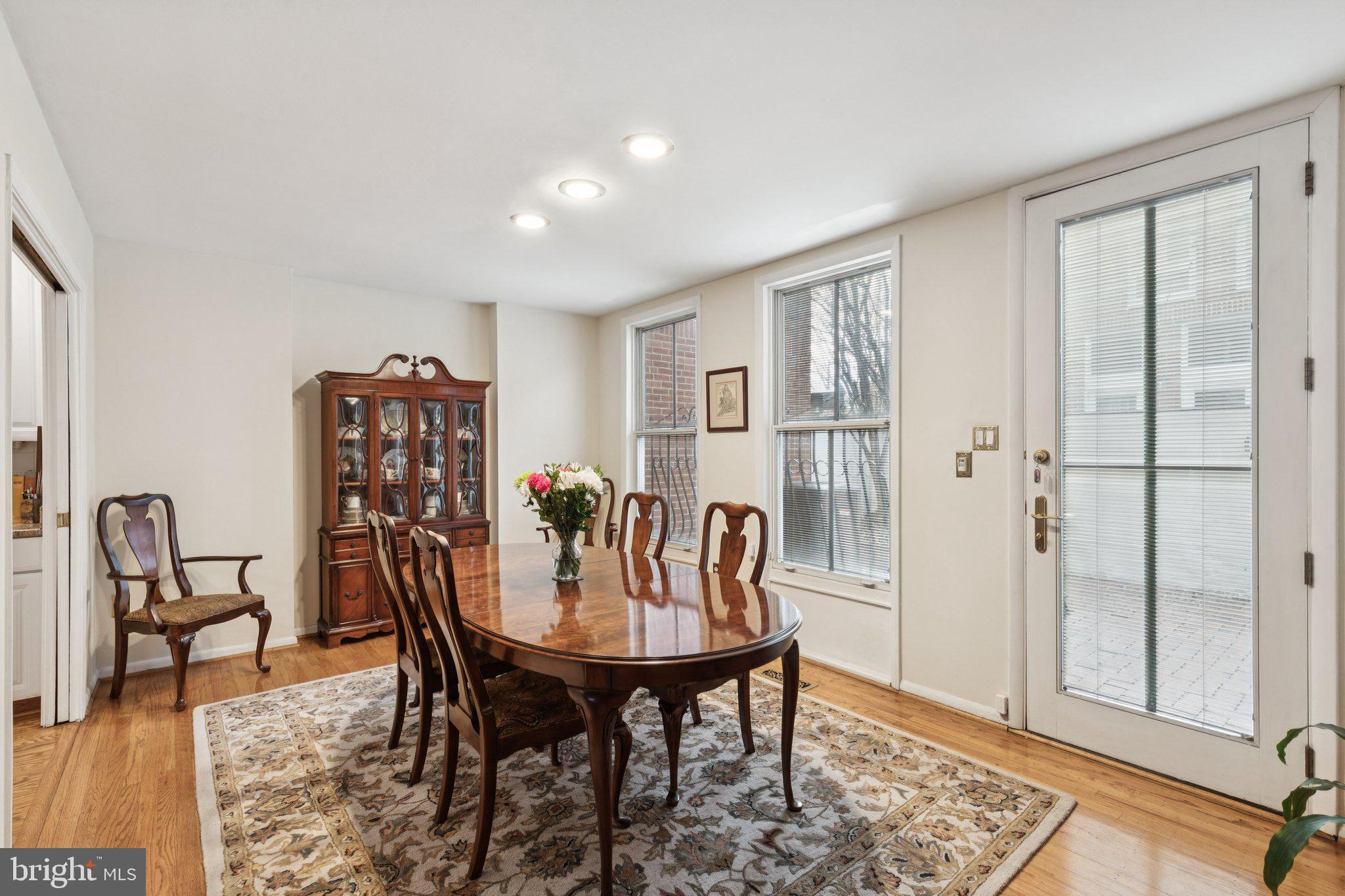 SOCIETY HILL - Residential