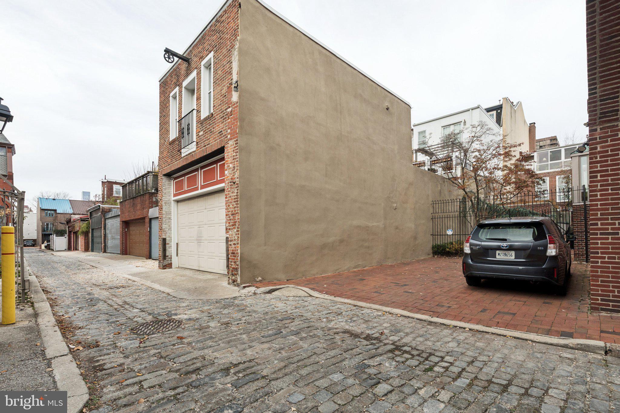 SOCIETY HILL - Residential