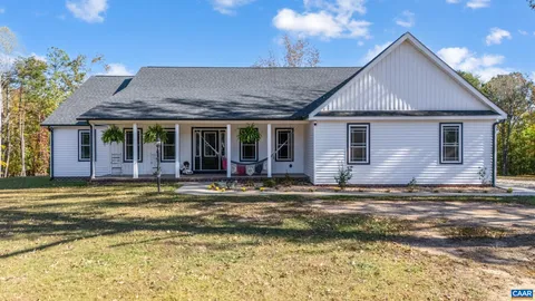 2072 Cumberland Rd, Farmville, VA MLS: 670562