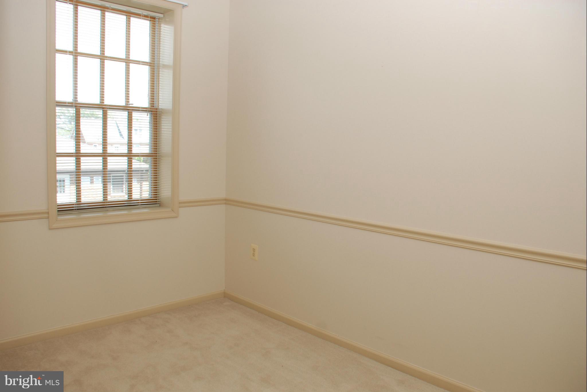 CENTENNIAL SQUARE - Residential Lease