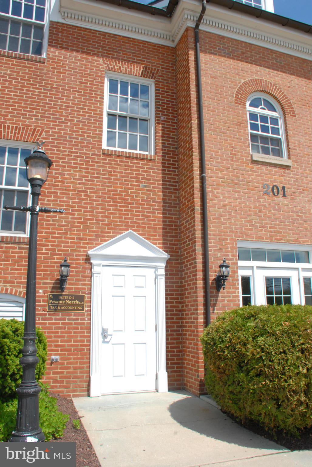 CENTENNIAL SQUARE - Residential Lease