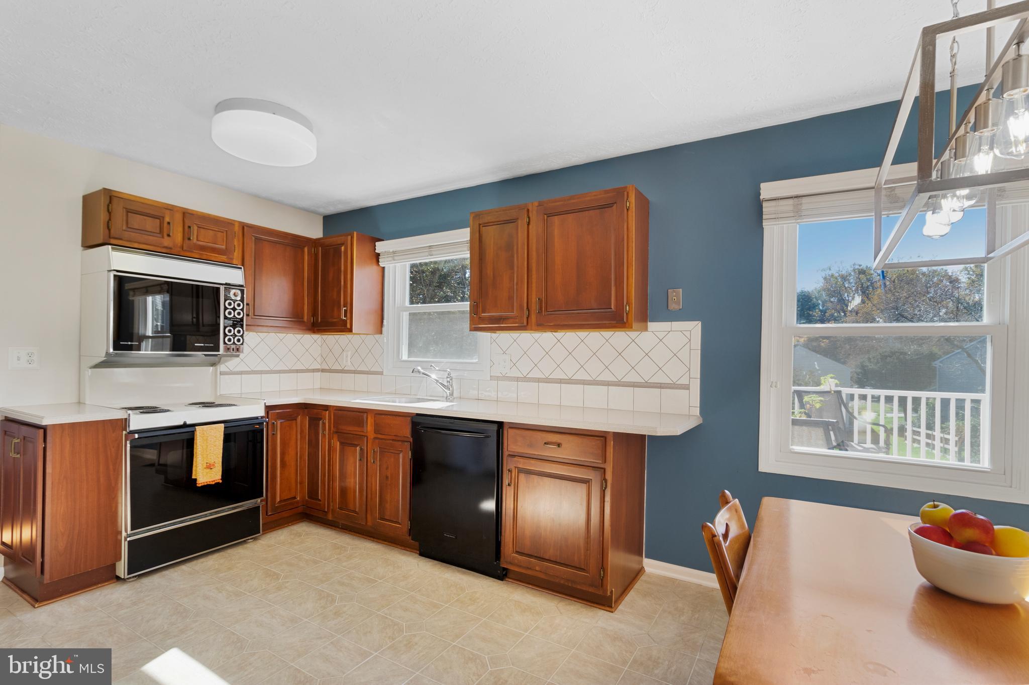 KINGS CONTRIVANCE - Residential