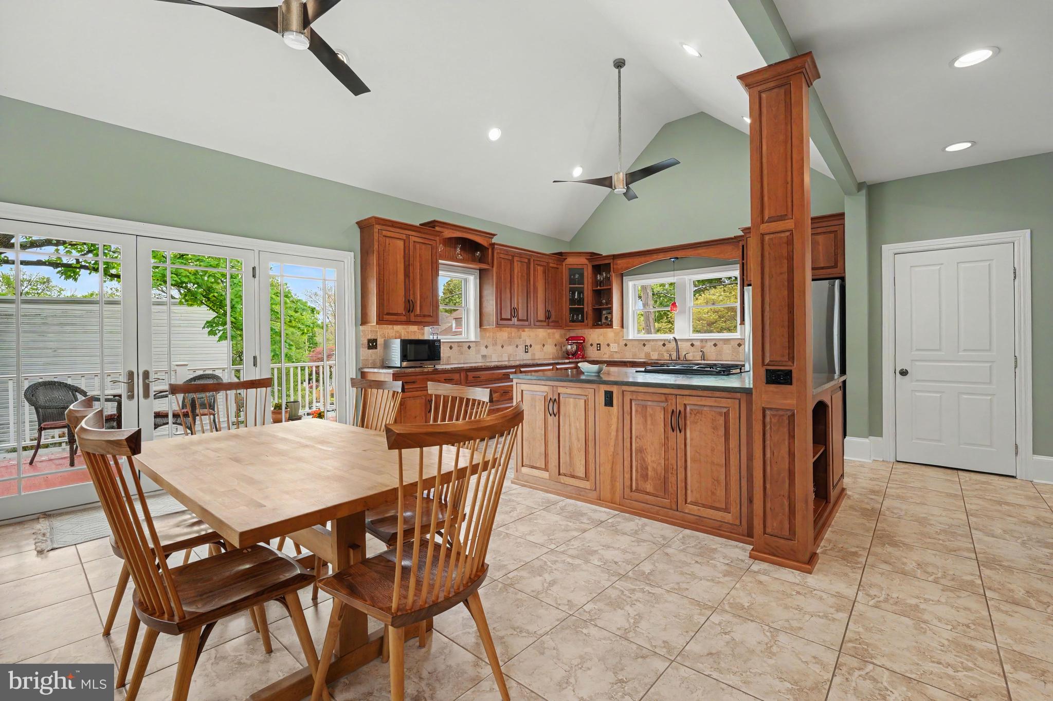 DOYLESTOWN BORO - Residential