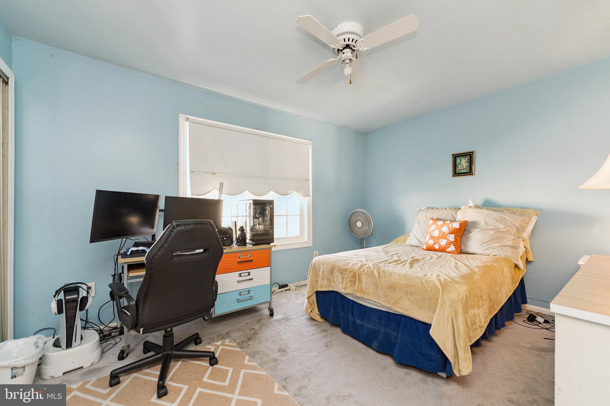 DUNN LORING VILLAGE - Residential