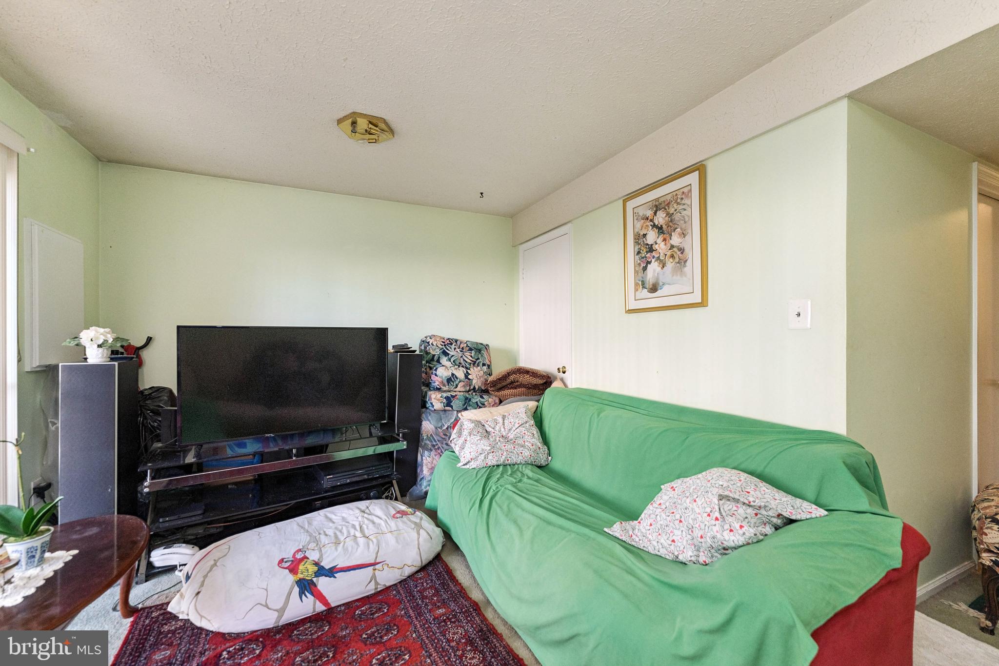 DUNN LORING VILLAGE - Residential