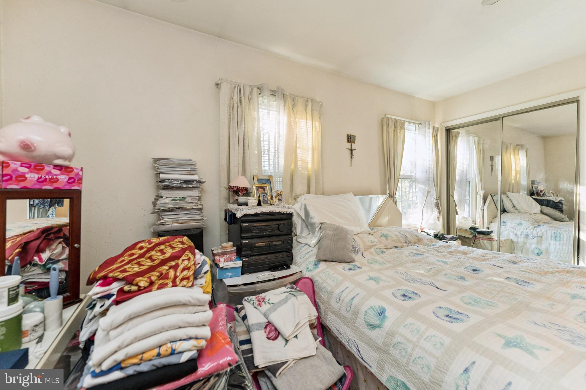 DUNN LORING VILLAGE - Residential