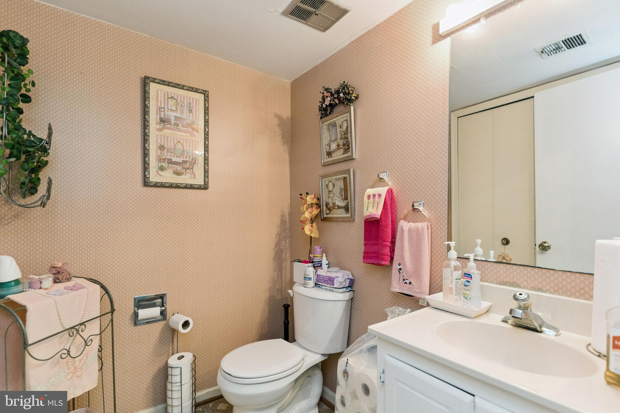 DUNN LORING VILLAGE - Residential