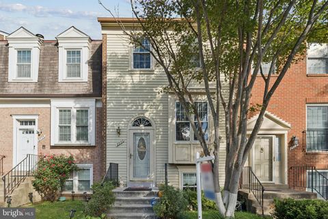 2777 GROVEMORE LANE VIENNA VA 22180