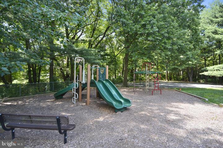 DUNN LORING VILLAGE - Residential