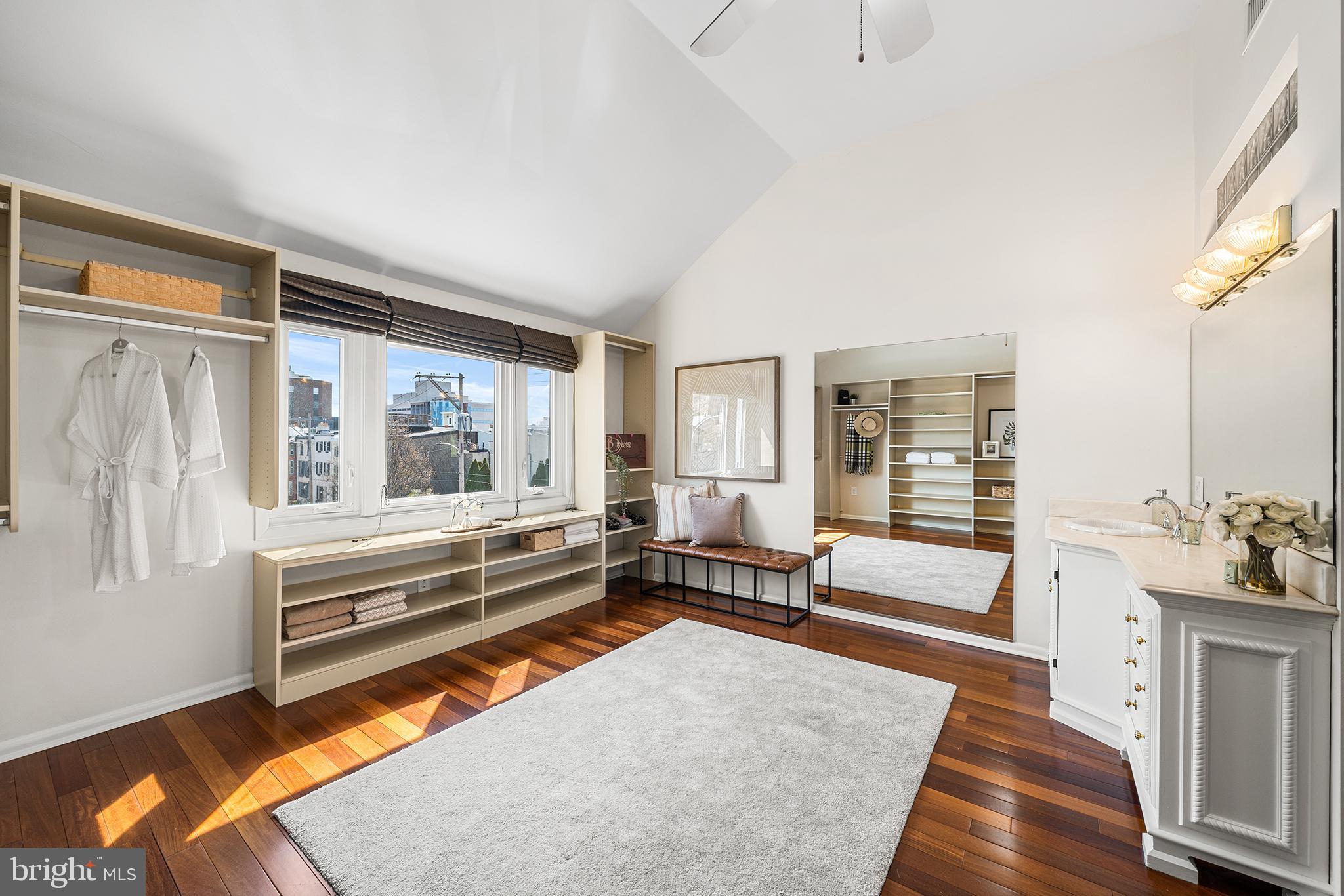 RITTENHOUSE SQUARE - Residential