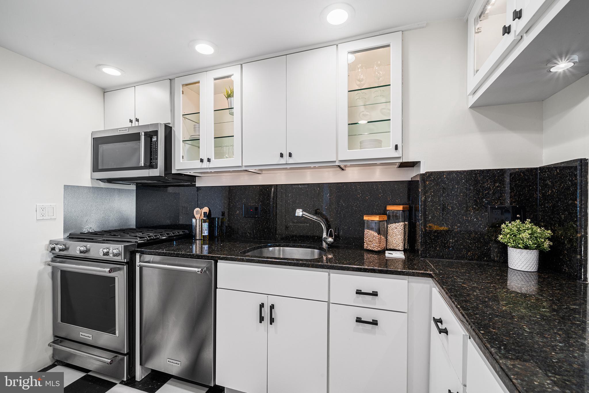 RITTENHOUSE SQUARE - Residential