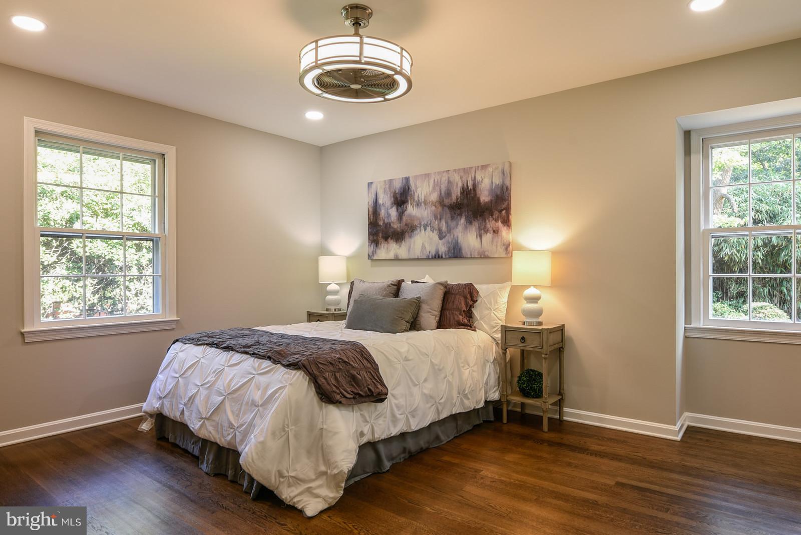 RIVERSIDE GARDENS - Residential