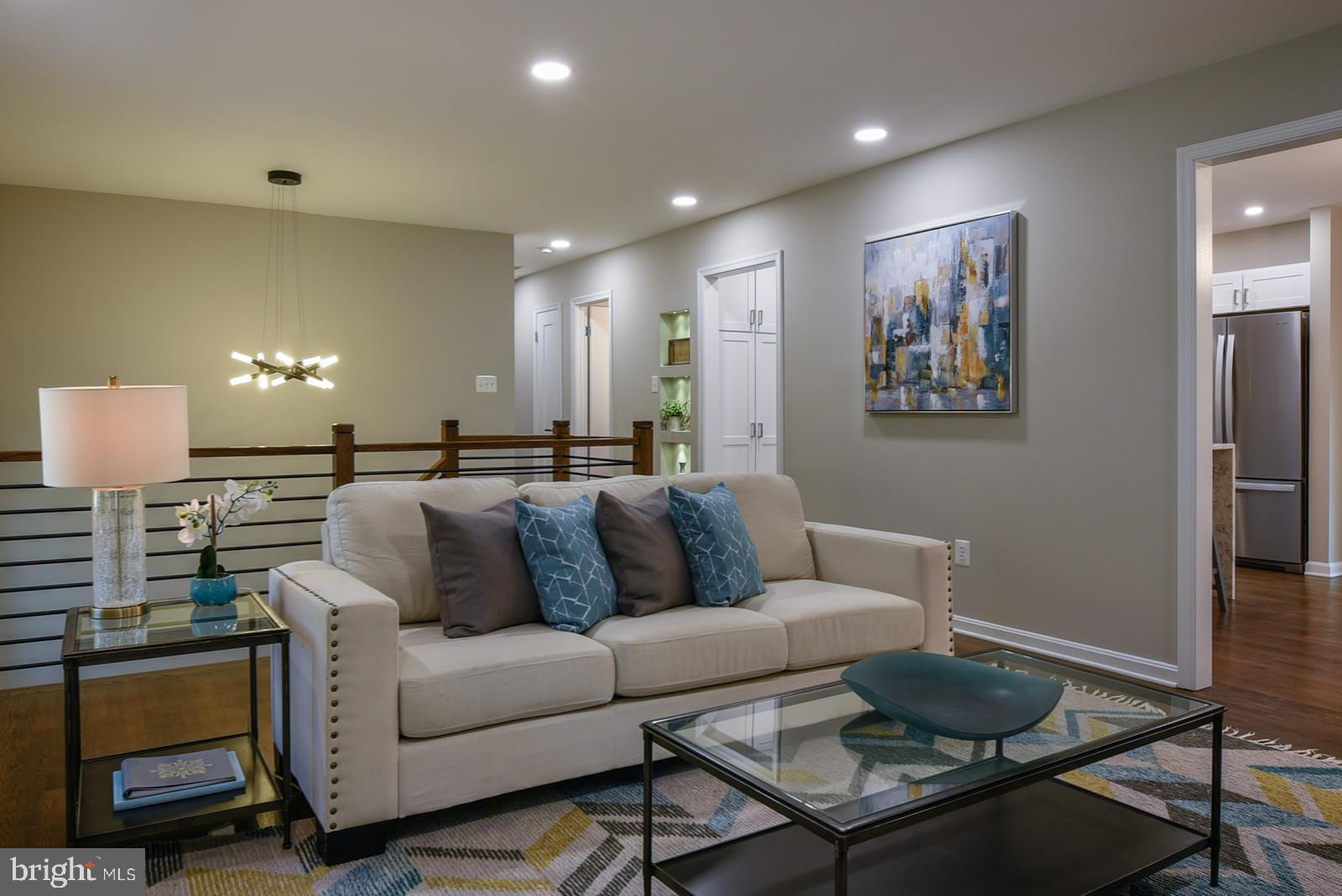 RIVERSIDE GARDENS - Residential