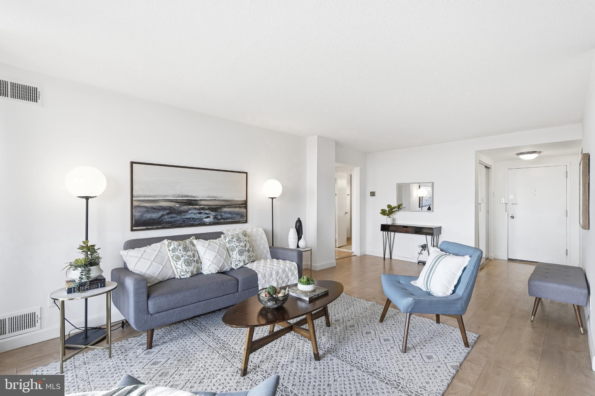 AMERICANA CENTRE - Residential