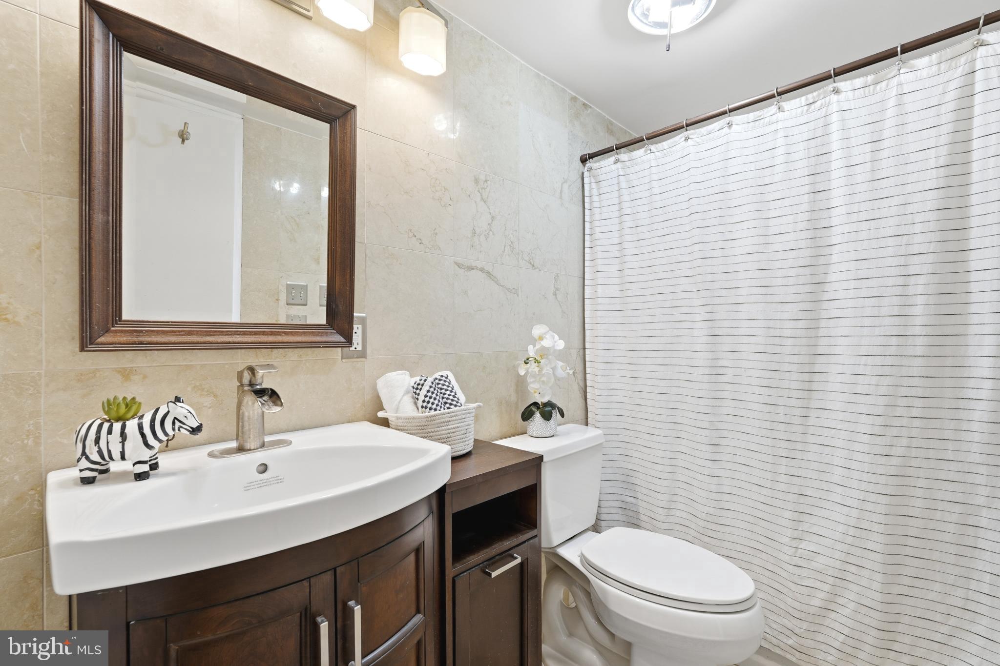 AMERICANA CENTRE - Residential