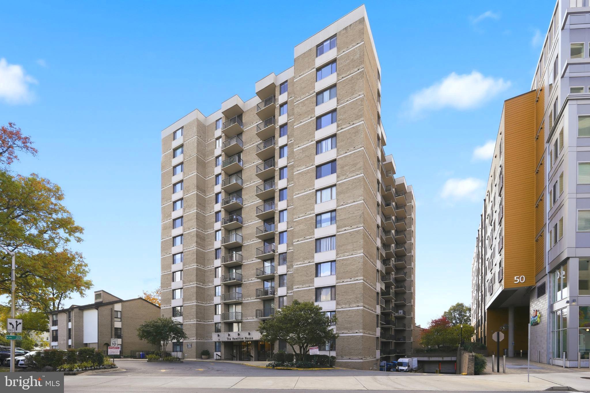 AMERICANA CENTRE - Residential